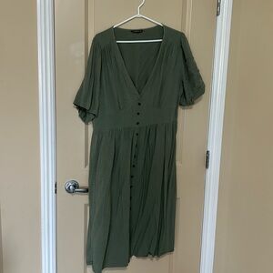 Bloomchic green dress size 16
